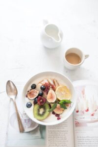 hommikusöögi ideed - jogurt puuviljadega