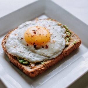 tervislik hommikusöök - röstsai munaga